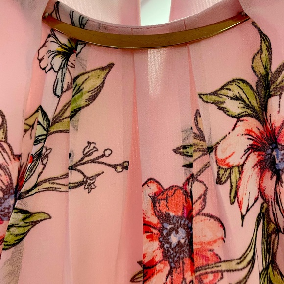 Lily White Spring Blouse - Picture 3 of 5